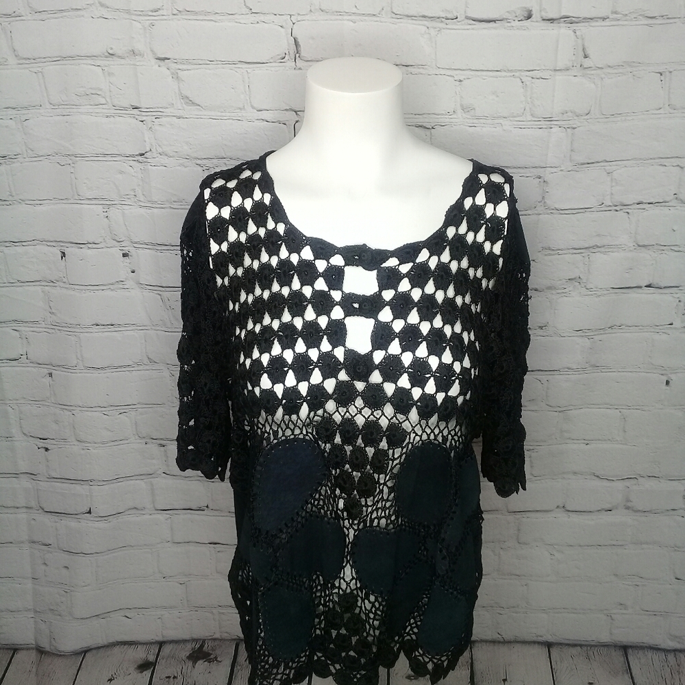 Covona Black Open Crochet Suede Floral Detail Button Front Vintage Blouse Large